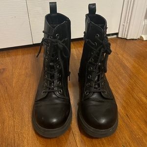 Used Black Zip Up Women's Combat Boots